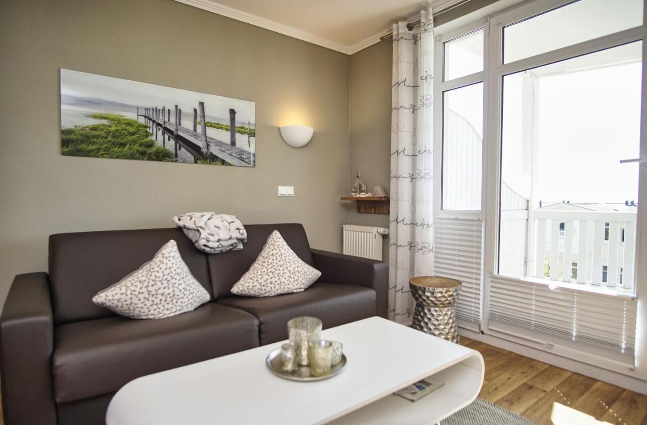 Mit Meerblick Und Balkon, Gratis Nutzung Vom Ahoi Erlebnisbad Und Sauna In Sellin - Meeresblick Fewo 25 Goehren  Buitenkant foto