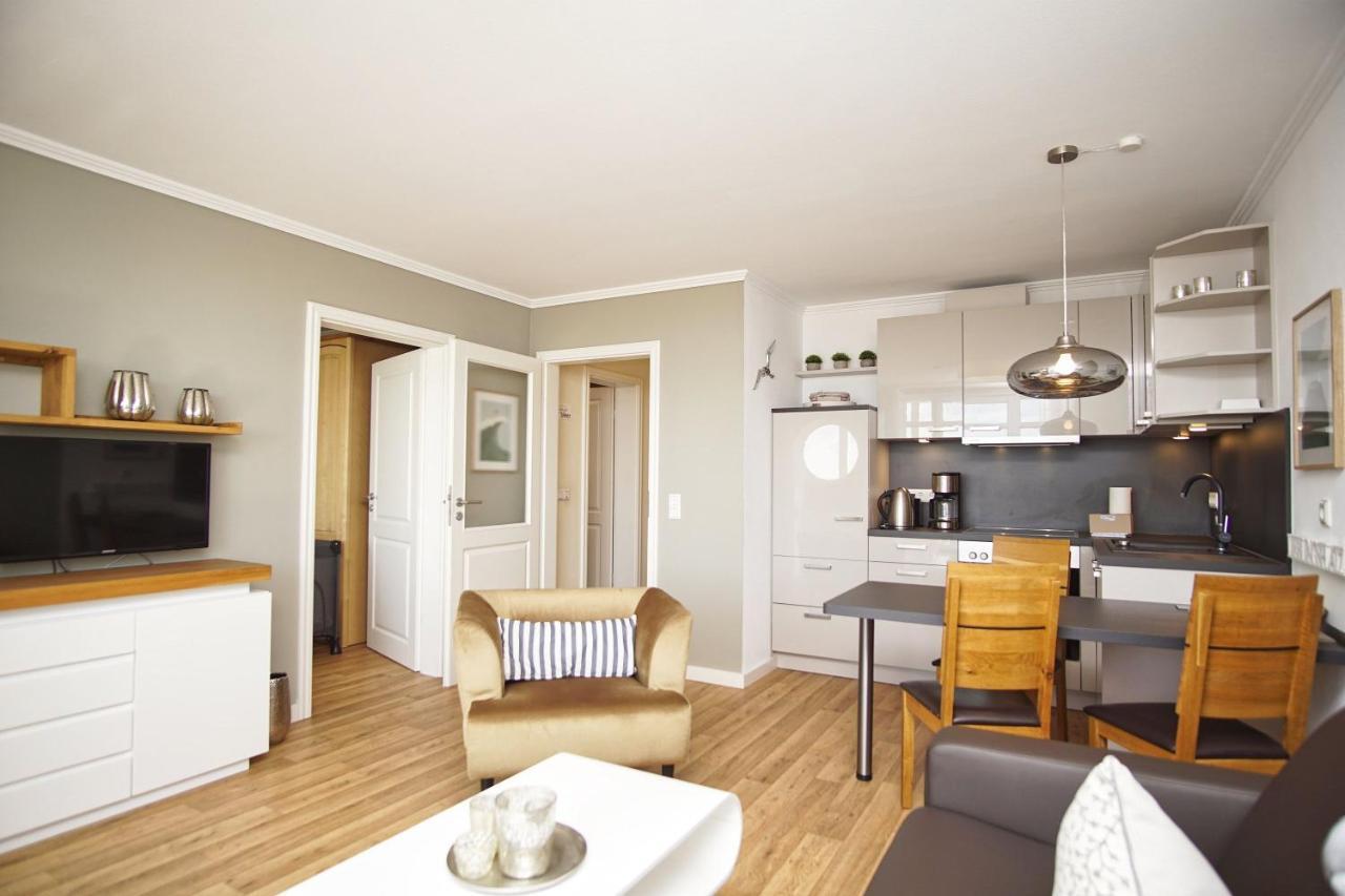 Mit Meerblick Und Balkon, Gratis Nutzung Vom Ahoi Erlebnisbad Und Sauna In Sellin - Meeresblick Fewo 25 Goehren  Buitenkant foto