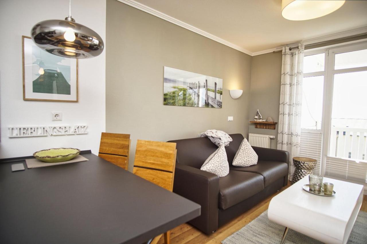 Mit Meerblick Und Balkon, Gratis Nutzung Vom Ahoi Erlebnisbad Und Sauna In Sellin - Meeresblick Fewo 25 Goehren  Buitenkant foto